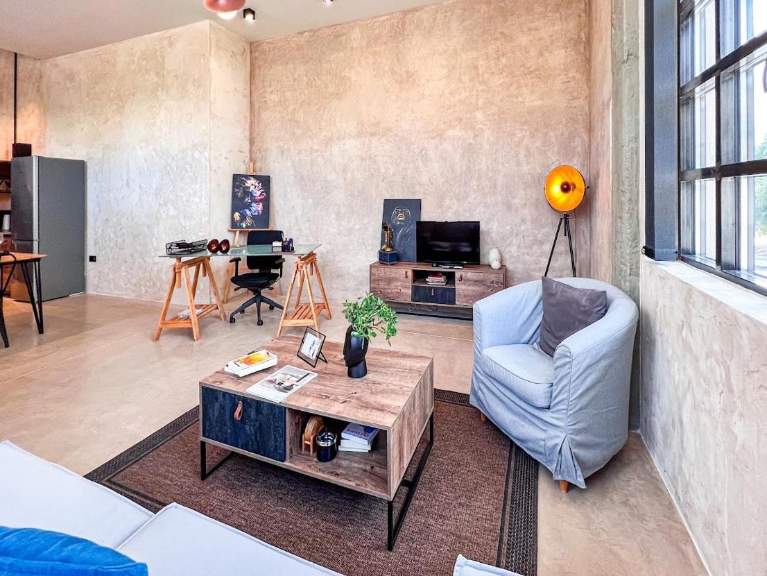 קלמאטה Mini Loft Apartment מראה חיצוני תמונה